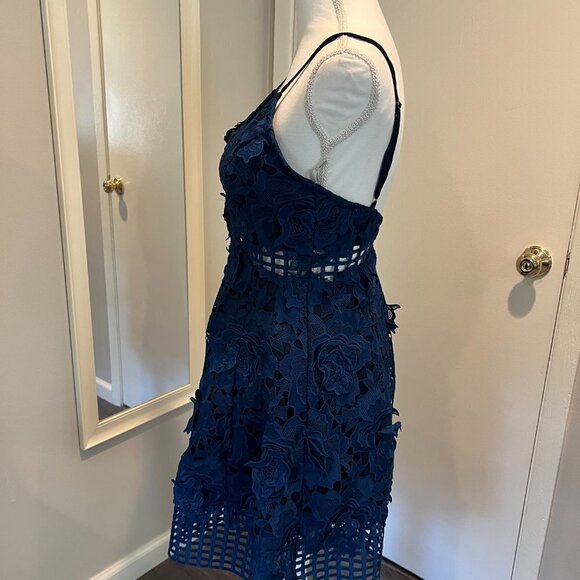 Lovers + Friends Blue Bellini embellished floral lace applique dress, Size Small - Picture 11 of 15